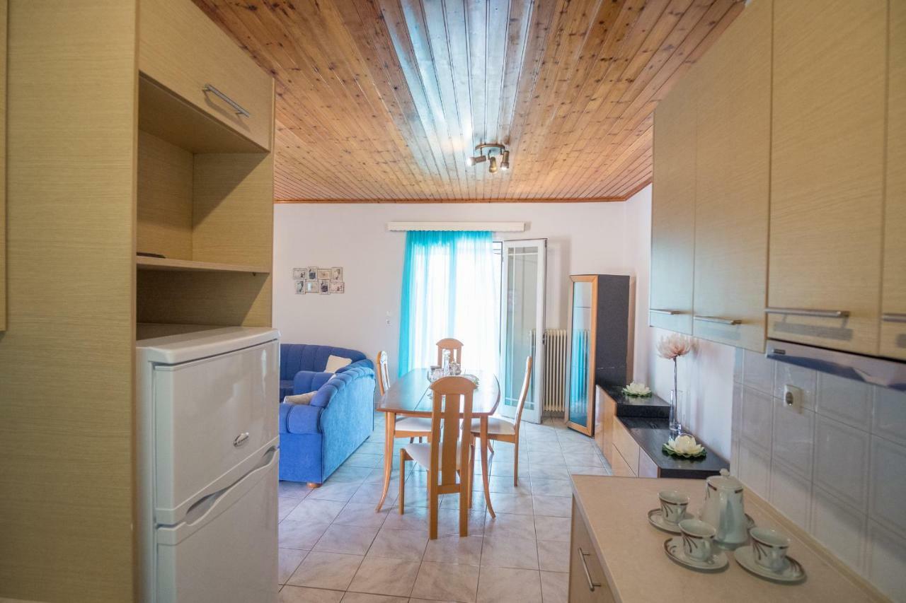 Aelia Apartment เปรเวซา ภายนอก รูปภาพ