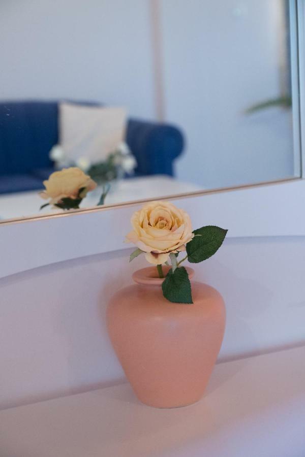 Aelia Apartment เปรเวซา ภายนอก รูปภาพ